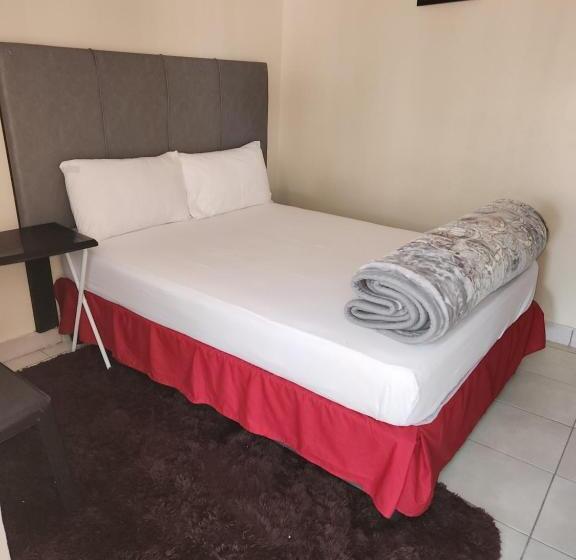 스탠다드 룸, Hunters Nest Guest House Mafikeng