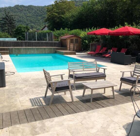 家庭工作室, Le P Tit Charrat