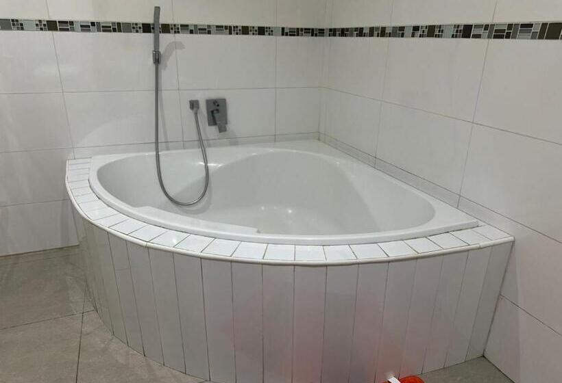 اتاق استاندارد با بالکن, Platinum Guesthouse Waterkloof