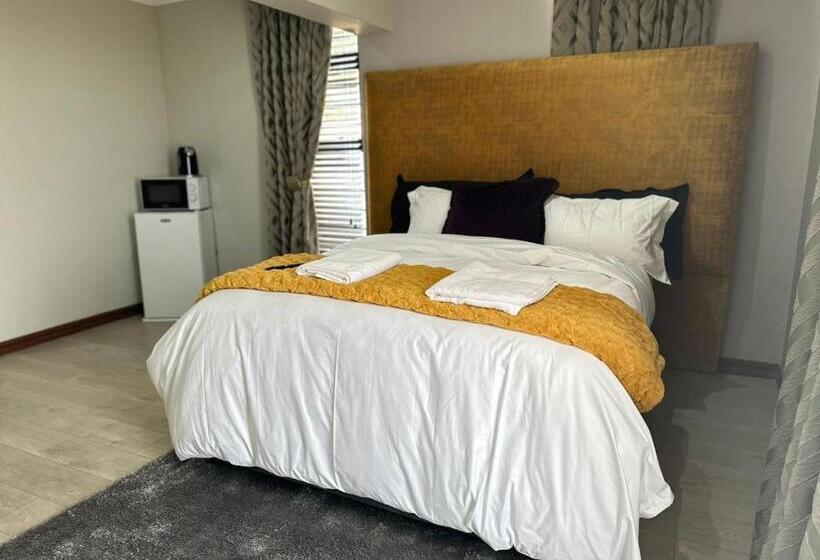 اتاق استاندارد با بالکن, Platinum Guesthouse Waterkloof