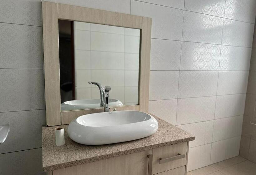 استودیوی لوکس, Platinum Guesthouse Waterkloof