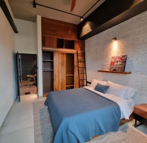 Huoneisto 3 Makuuhuonetta, Vaux Park Street   A Collection Of 8 Luxury Lofts