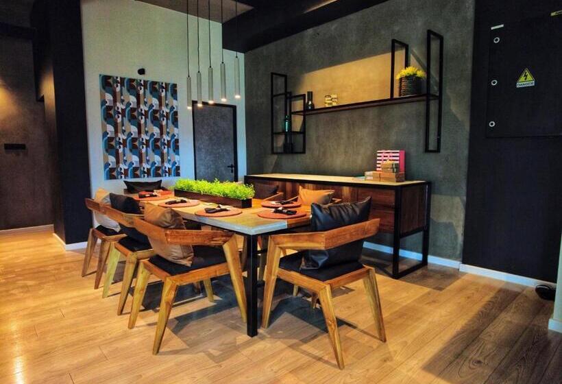 Апартаменты 3 Спальни, Vaux Park Street   A Collection Of 8 Luxury Lofts