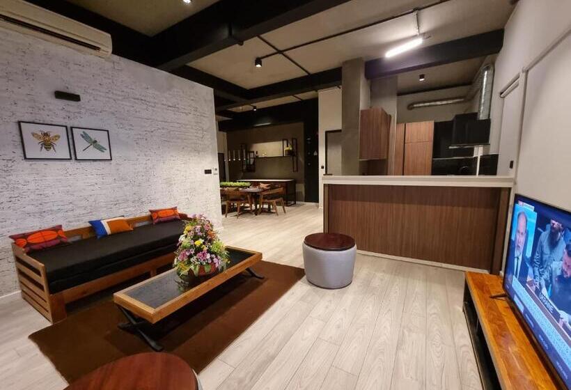 آپارتمان 3 خوابه, Vaux Park Street   A Collection Of 8 Luxury Lofts