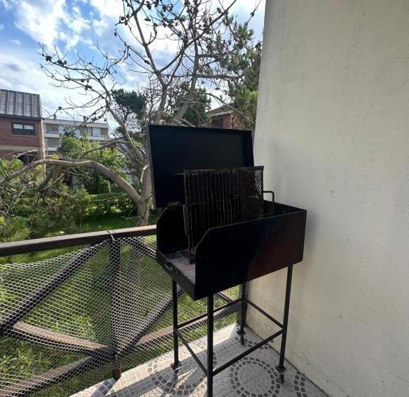 Standaard Studio, Apart Costa Esmeralda