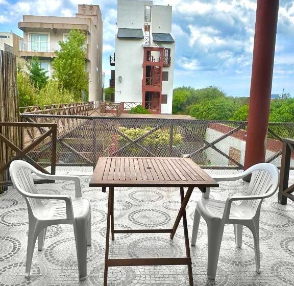 Standaard Studio, Apart Costa Esmeralda