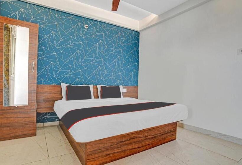 חדר קלאסי לשלושה, Collection O Hotel Blue Diamond