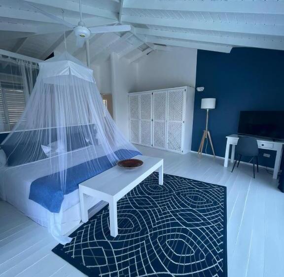 غرفة ديلوكس مطلّة علي البحر مزوَّدة بشُرفة, Itaka Loma Bonita