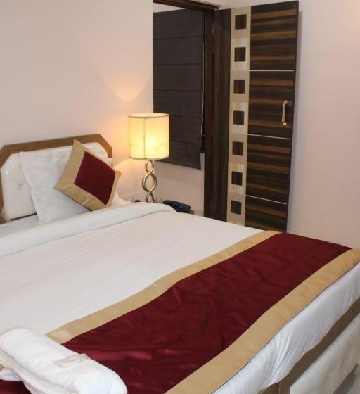 Трехместный Номер Классика, Oyo Dream House