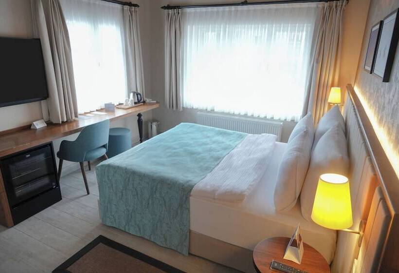 اتاق لوکس, Qrista Managed By Dedeman