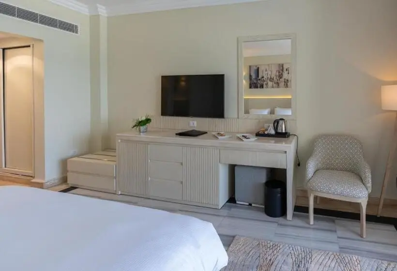 سوییت با چشمانداز دریا, Safir Marsa Matrouh Resort