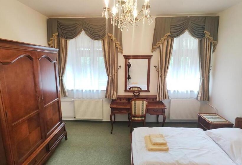 آپارتمان 2 خوابه, Smolenický Zámok