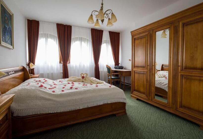 آپارتمان 1 خوابه, Smolenický Zámok