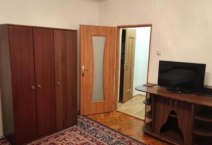 اتاق استاندارد, Smolenický Zámok