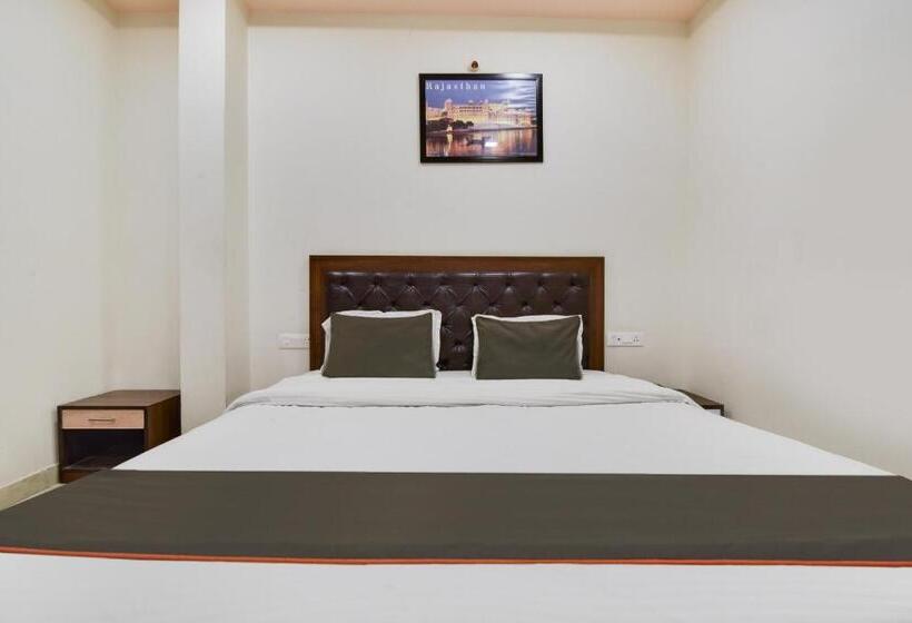 トリプルクラシックルーム, Oyo Flagship Hotel Ratnam Palace