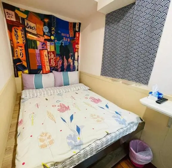 اتاق استاندارد یک نفره, 香港铃木旅馆