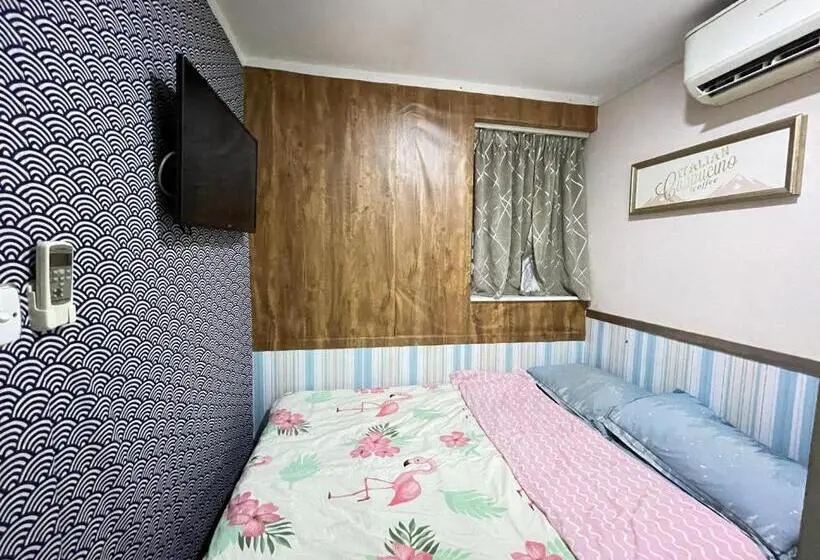 اتاق استاندارد یک نفره, 香港铃木旅馆