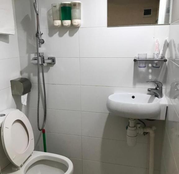 اتاق عادی, 香港铃木旅馆