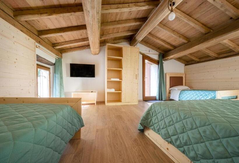 4인용 스탠다드 룸, Borgo Dei Sassi Di Roccamalatina   Room And Breakfast
