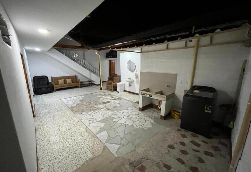 스탠다드 룸 더블 침대 2개, Casa Blanca Hostal