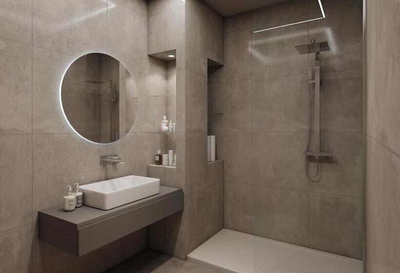 デラックストリプルルーム, La Pergola Suites