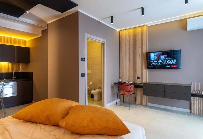 デラックストリプルルーム, La Pergola Suites