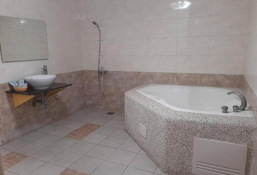 Pokój Standard z Hydromasażem, Xinghe Motel Chaozhou