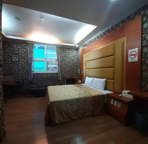 اتاق استاندارد با وان آب گرم, Xinghe Motel   Chaozhou