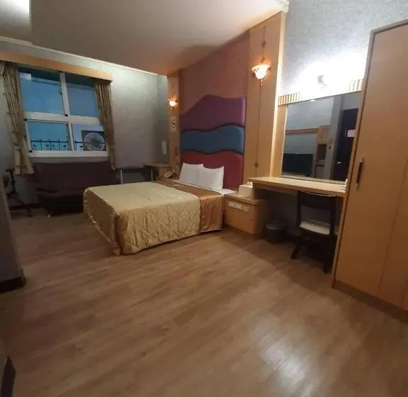 اتاق استاندارد با وان آب گرم, Xinghe Motel   Chaozhou
