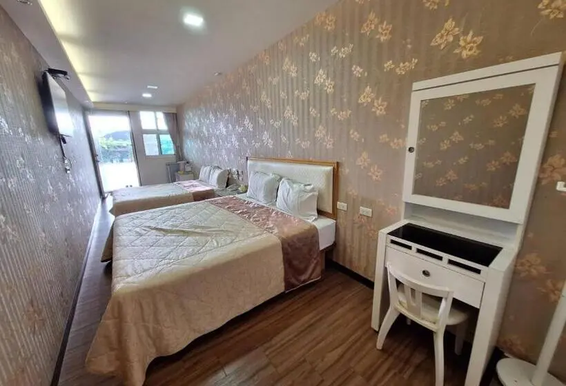 Economy Quadruple Room, Xinghe Motel   Chaozhou