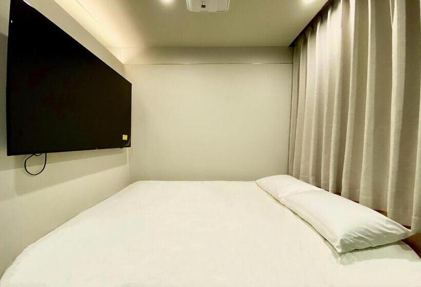 デラックスルーム, 东京中心上野公园时尚设计师房间ycoc 上野公园3分钟 车站1分钟 超级繁华 免费wifi 戴森吹风