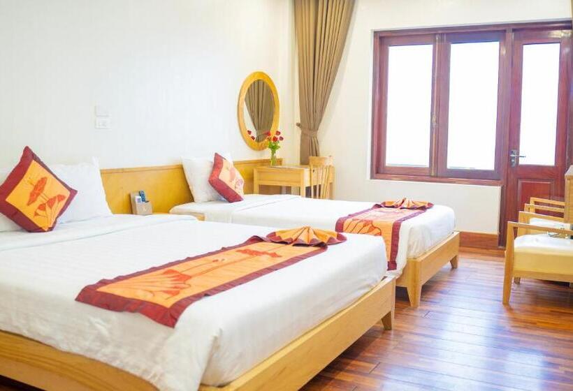 اتاق سوپریور سه تخته, Gia Le