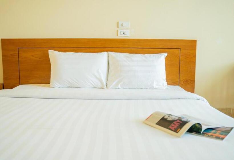 اتاق استاندارد, Gia Le