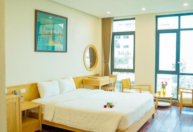 اتاق سوپریور, Gia Le