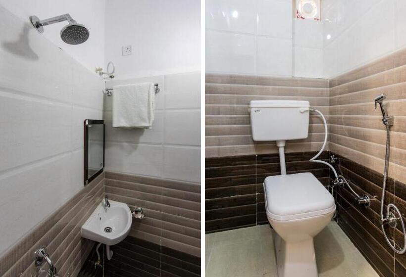 标准间, O Madhur Inn