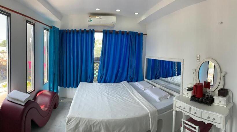 اتاق استاندارد, Mai Tuan Chánh Môn A