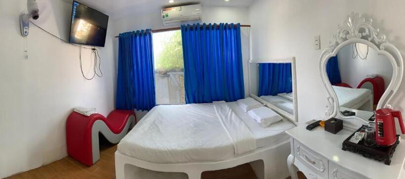 اتاق استاندارد, Mai Tuan Chánh Môn A