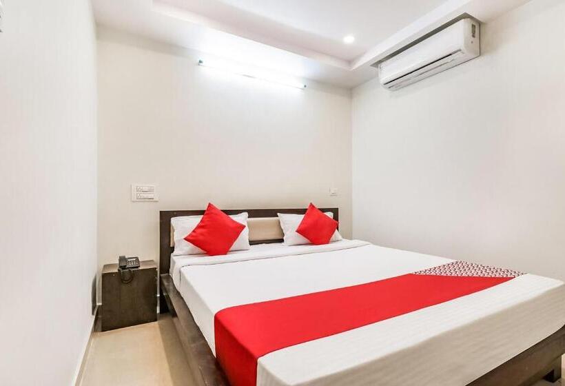 标准间, Spot On Sk Grand