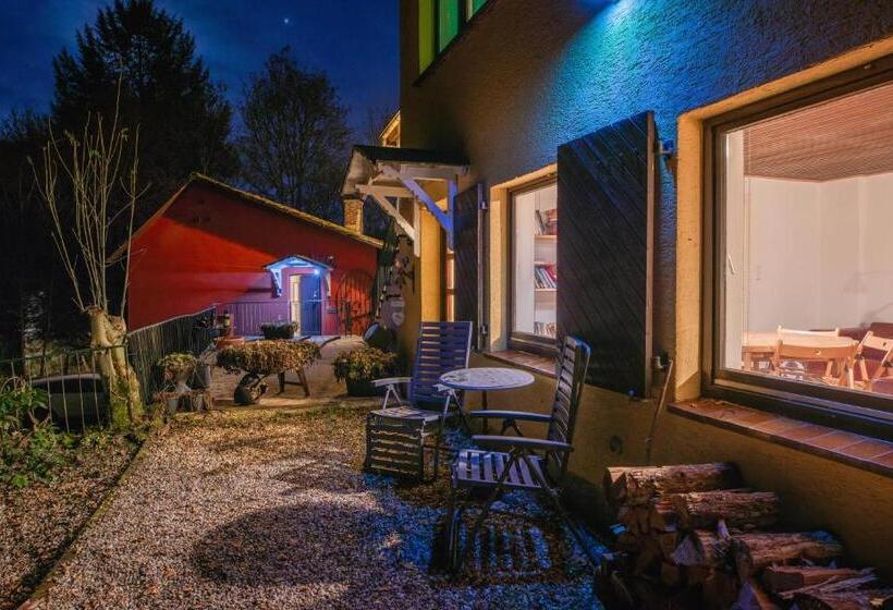 Номер Стандарт Вид на Реку, Rivendell I3