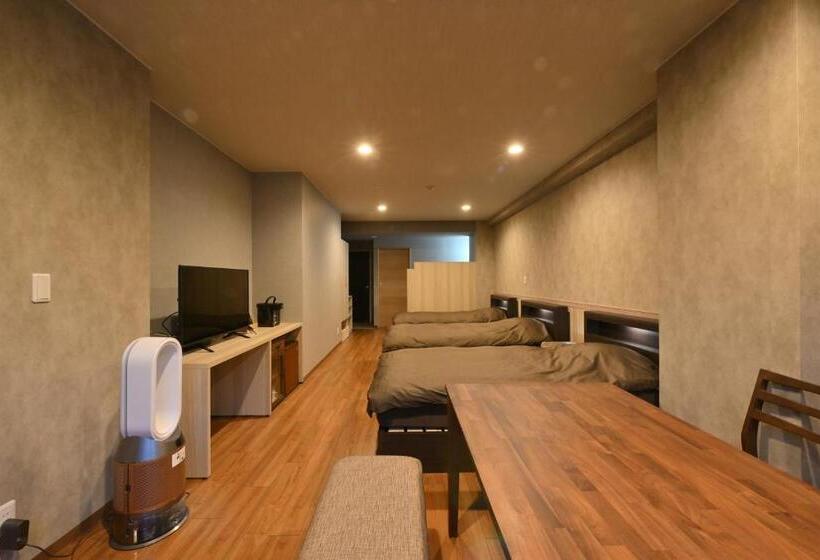 חדר סטנדרט לשלושה, Ryokan Tenryu