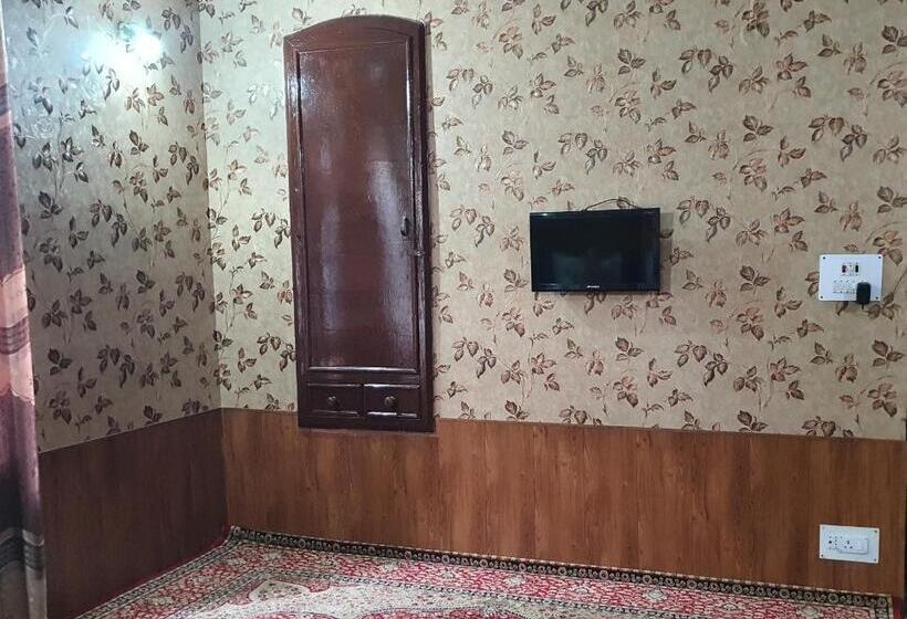 غرفة قياسية, Wazir Palace