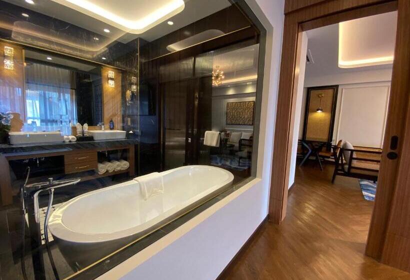 Люкс Клуб, Bertam Resort, Penang