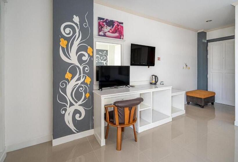 غرفة قياسية سرير كينج, Santi White House Patong