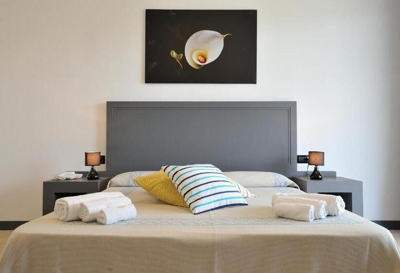 Номер Стандарт Боковой Вид на Море, Bellevue Sardinia Resort, Affiliated by Meliá