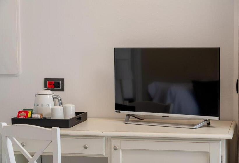 اتاق استاندارد با چشم‌انداز باغ, Bellevue Sardinia Resort, Affiliated by Meliá