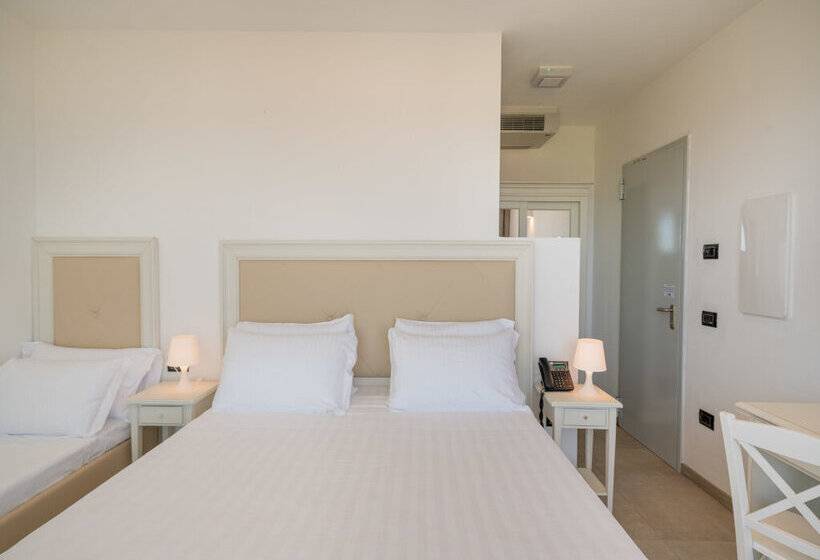 Семейный Номер Вид на Море, Bellevue Sardinia Resort, Affiliated by Meliá