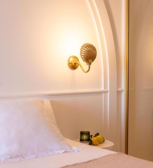 带大床的标准间, Château De Théoule