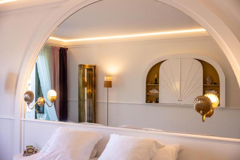 海景套房, Château De Théoule