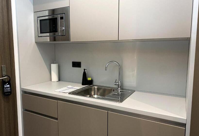 高级单人间, Arus Hotels