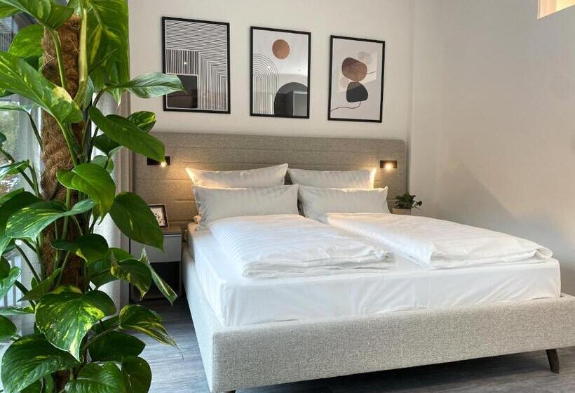 اتاق لوکس, Arus Hotels